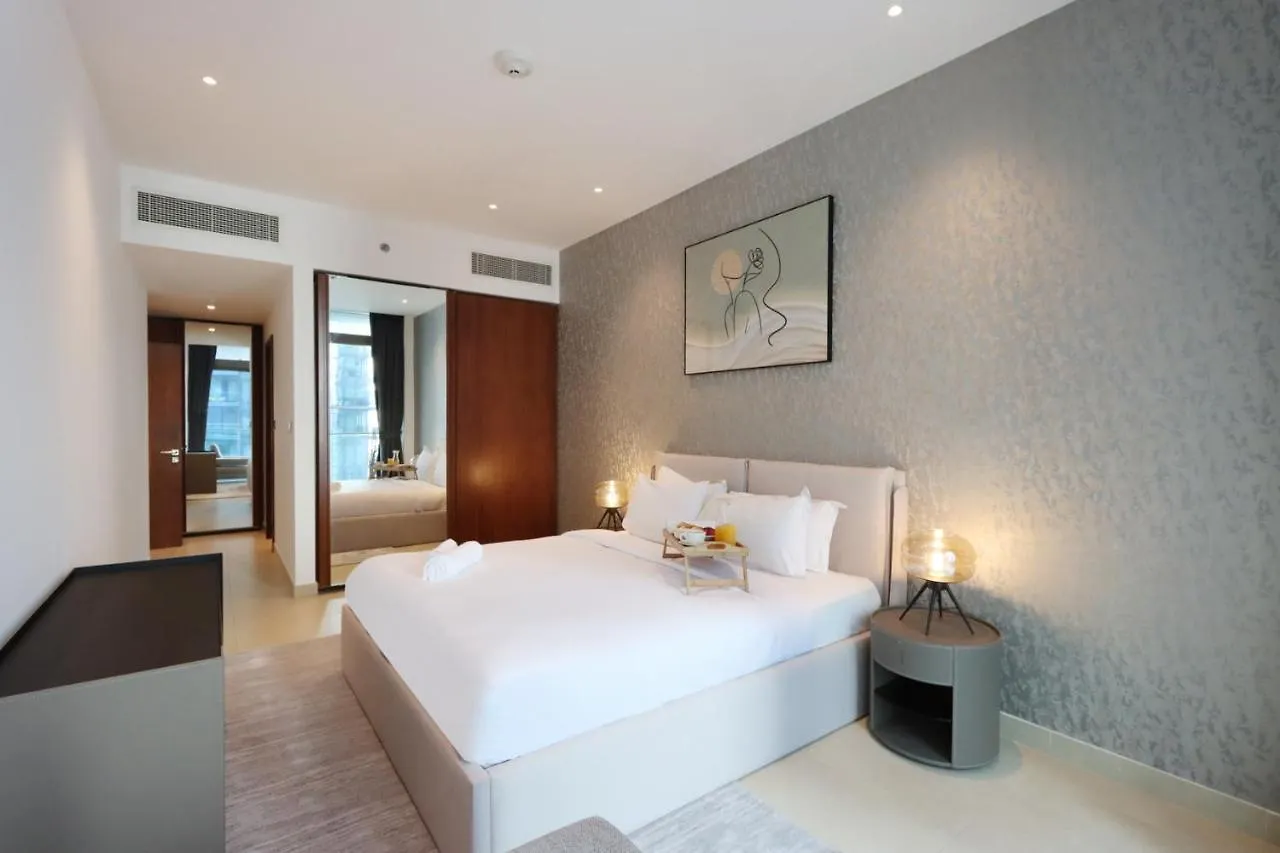 Apartment Luxury 2Br Waterfront Oasis In Marinagate - Livbnb Dubai