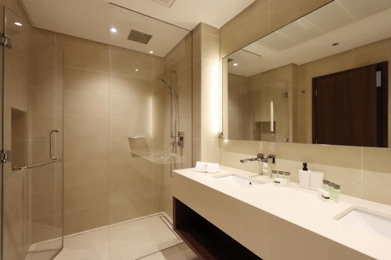 Luxury 2Br Waterfront Oasis In Marinagate - Livbnb Dubai 0*,  United Arab Emirates