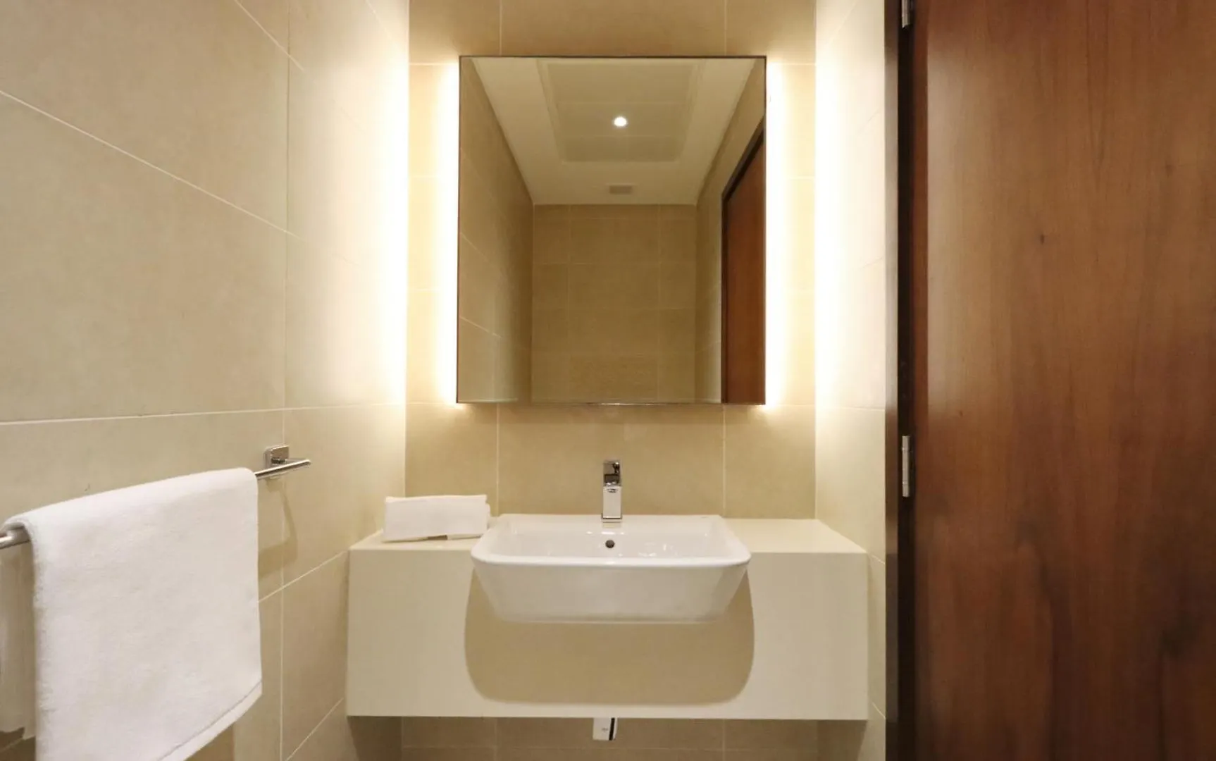 Luxury 2Br Waterfront Oasis In Marinagate - Livbnb Dubai 0*,  United Arab Emirates